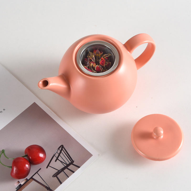 New Arrival 680ml Ceramic Teapot Set Tea Strainer with 2 Mugs and Stainless Steel Infuser for Business Gifts