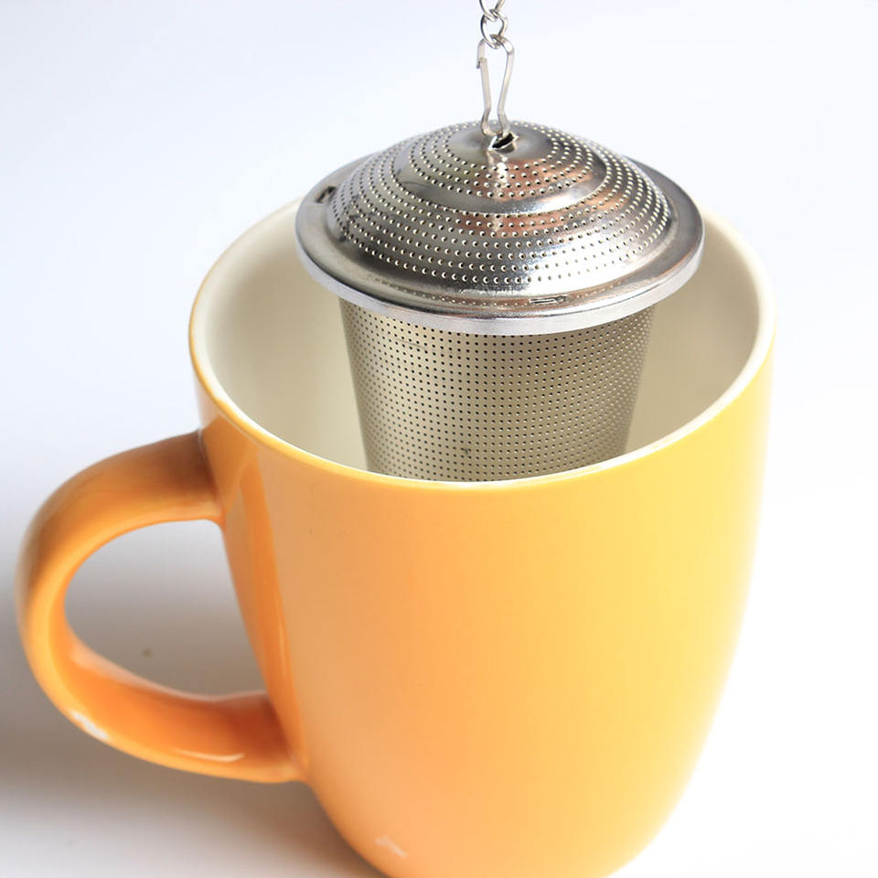 Traditional style 5cm diameter stainless steel tea infuser for making loose leaf tea