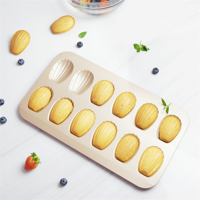 12 Cavity Heavy Duty Shell Shape Baking Mold Nonstick Cookie Cake Scone Pan Madeleine Pan