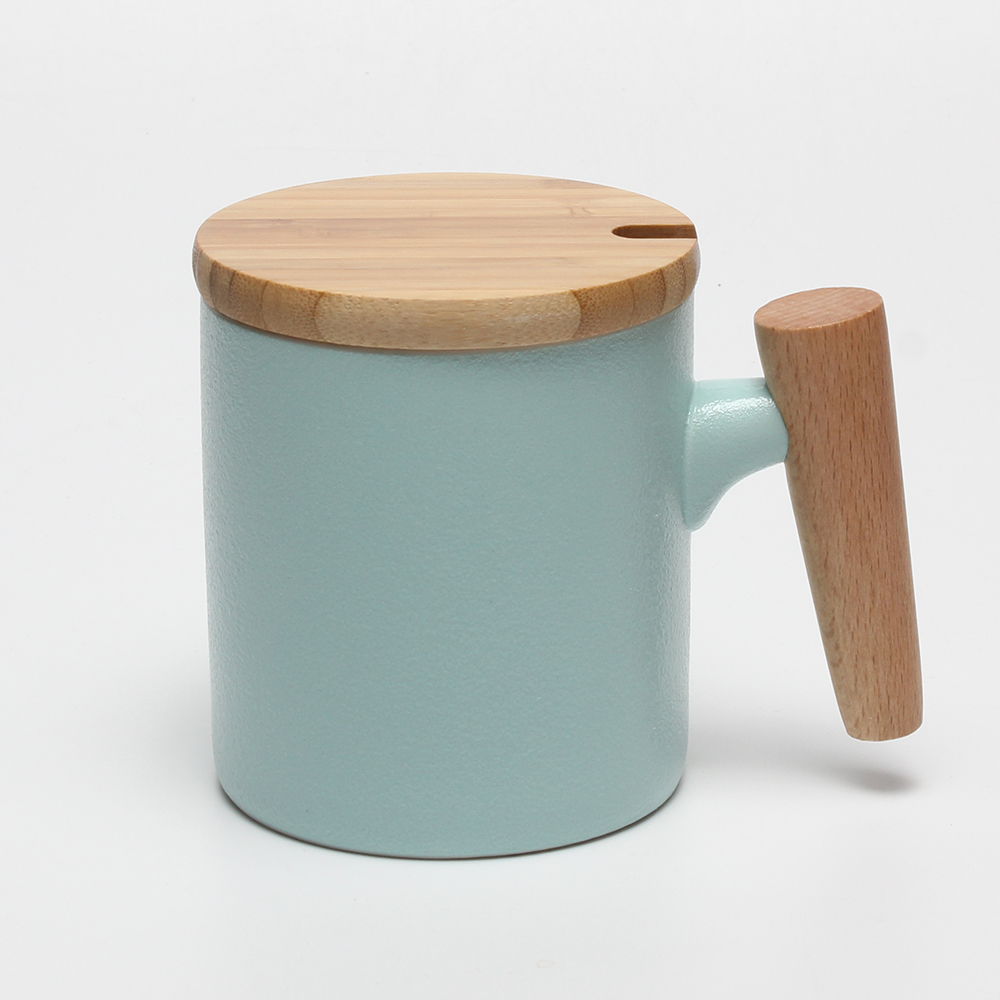 Amazon hot sale ceramic tea mug with wood handle and lid for tea and coffee