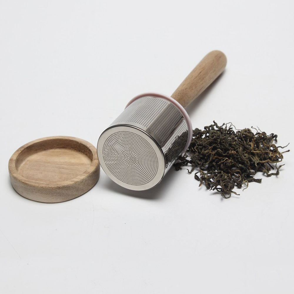 Hot Sale Food Safety Tea Cup Filter Stainless Steel Tea Infuser With Wood Handle