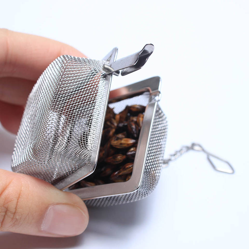 Wholesale square shape metal wire mesh tea infuser strainer gift with handing chain