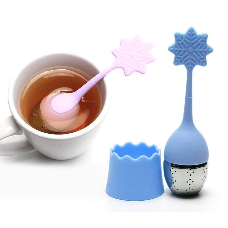 stainless steel fine hole brewing tea infuser with PP stand and silicone snow flower handle tea accessory