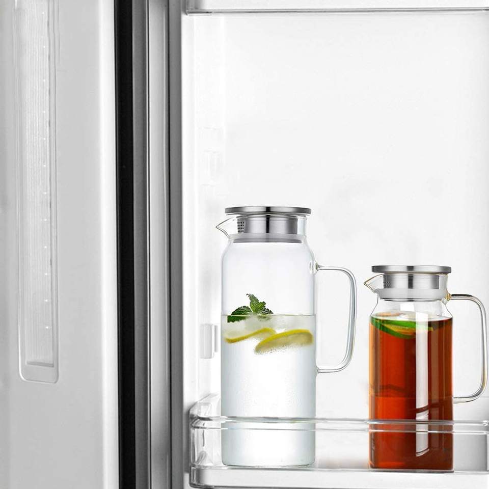 Heat Resistant Glass Pitcher with Stainless Steel Lid, Water Carafe with Handle, Good Beverage Pitcher For Homemade Juice