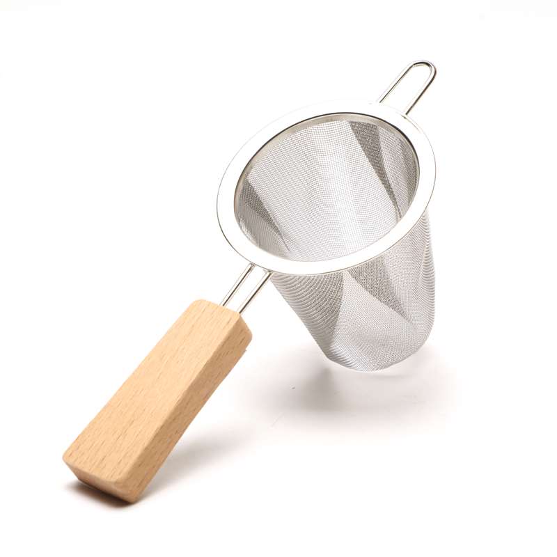 FDA Approved Food Grade 304 Stainless Steel Spice Tea Filter with Wooden Handle