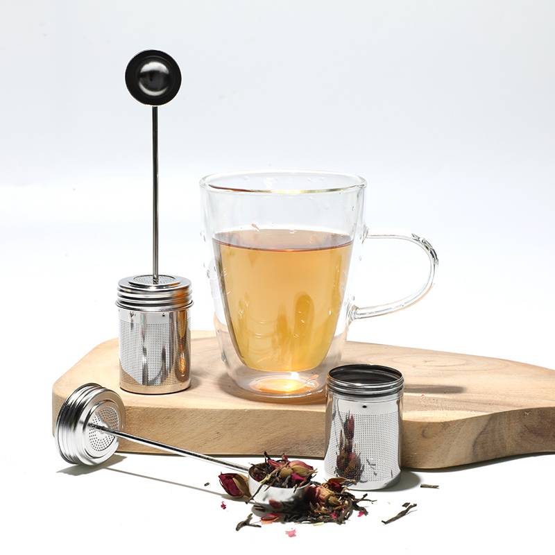 New Design Amazon Hot Selling 304 stainless steel tea Infuser Strainer with Spoon